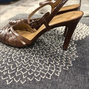 Stewart Weiztman Size 7 Brown Leather Heels - worn once